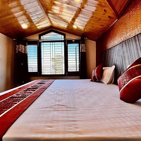 Puri'S Bnb Шимла Экстерьер фото