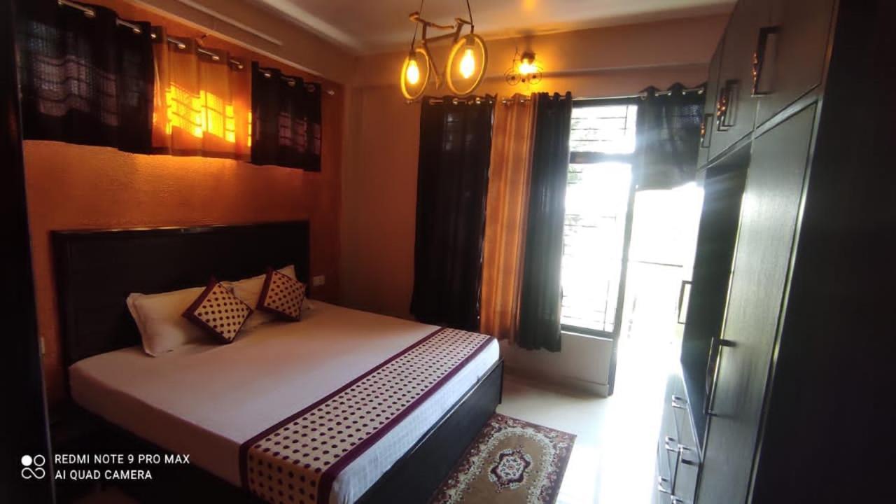 Puri'S Bnb Шимла Экстерьер фото