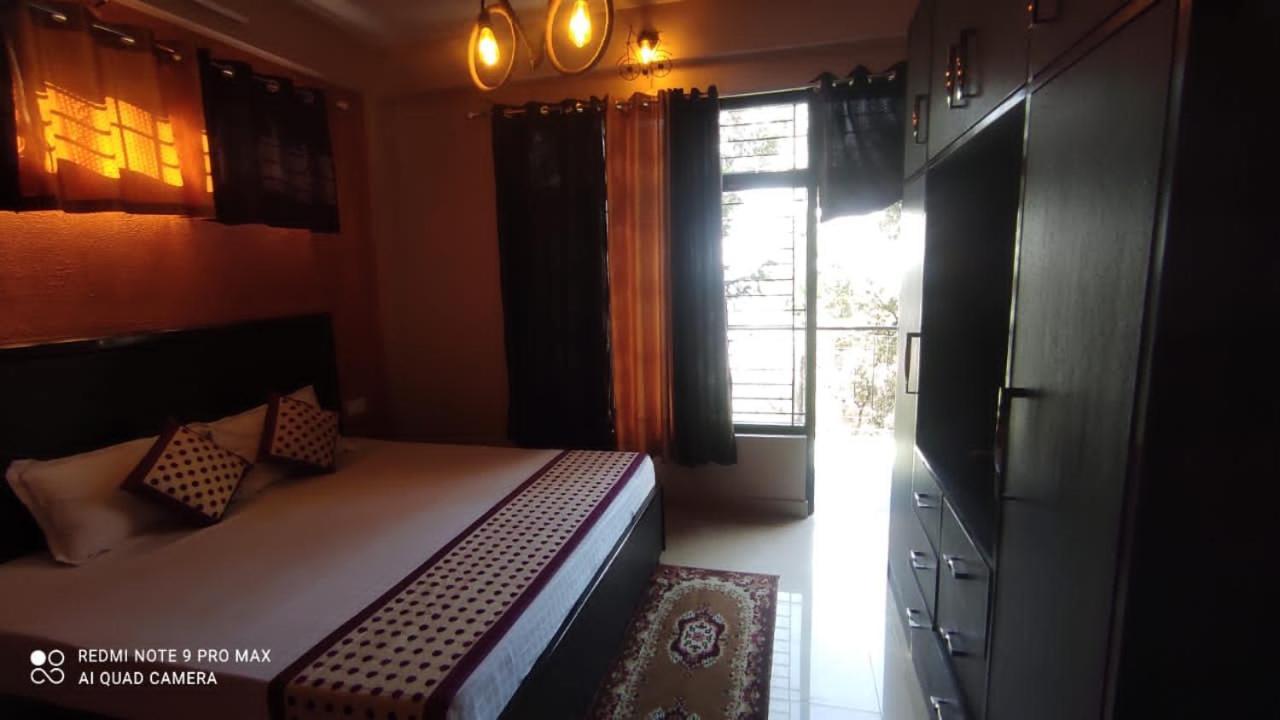 Puri'S Bnb Шимла Экстерьер фото