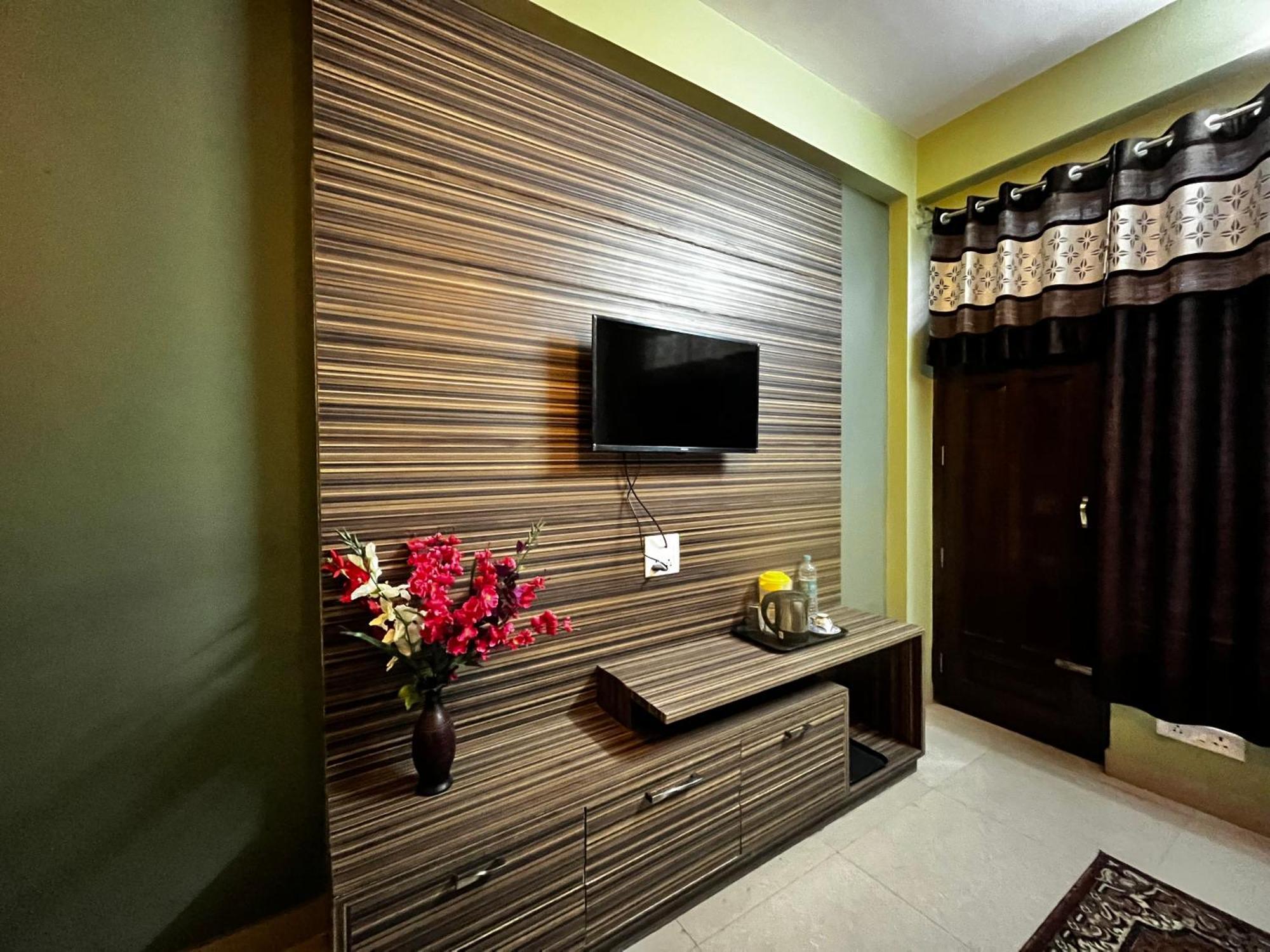 Puri'S Bnb Шимла Экстерьер фото
