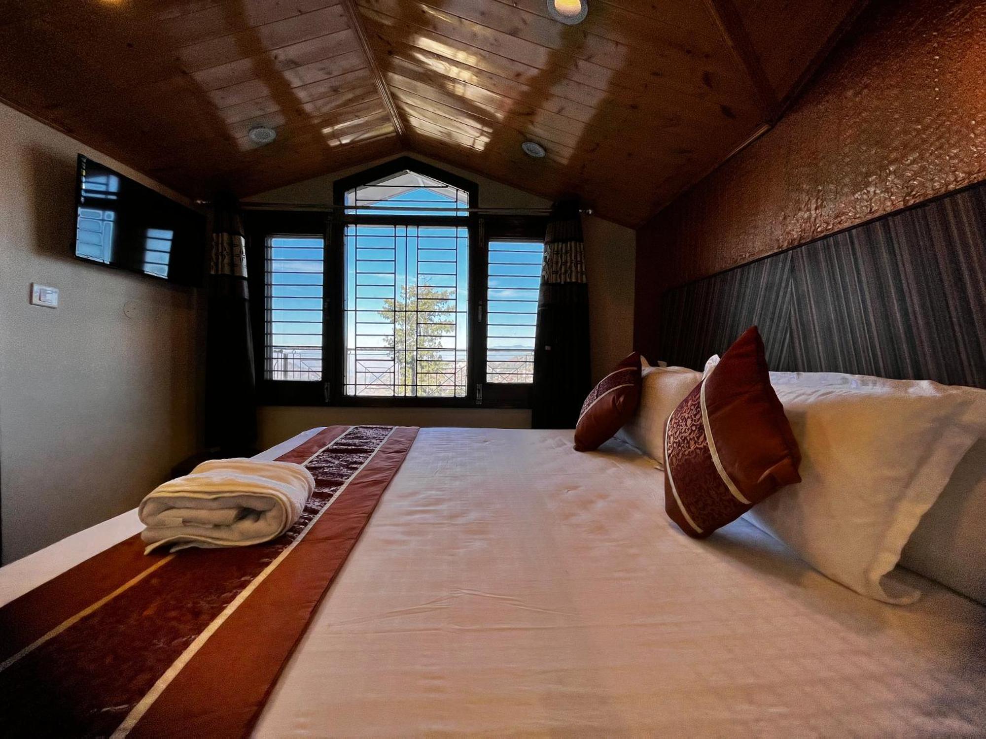 Puri'S Bnb Шимла Экстерьер фото