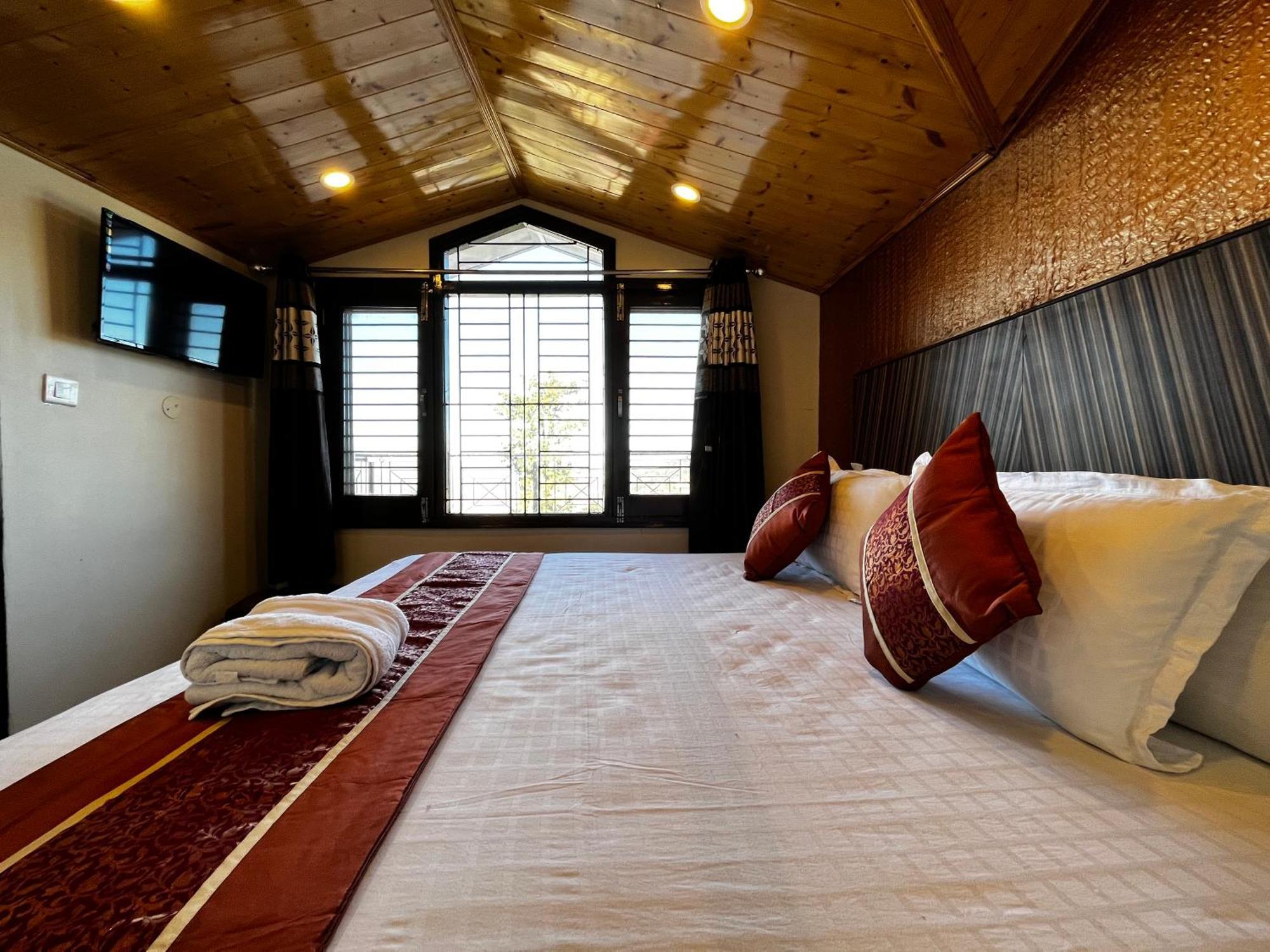 Puri'S Bnb Шимла Экстерьер фото