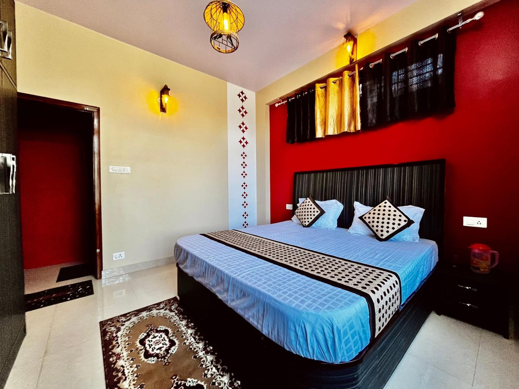 Puri'S Bnb Шимла Экстерьер фото