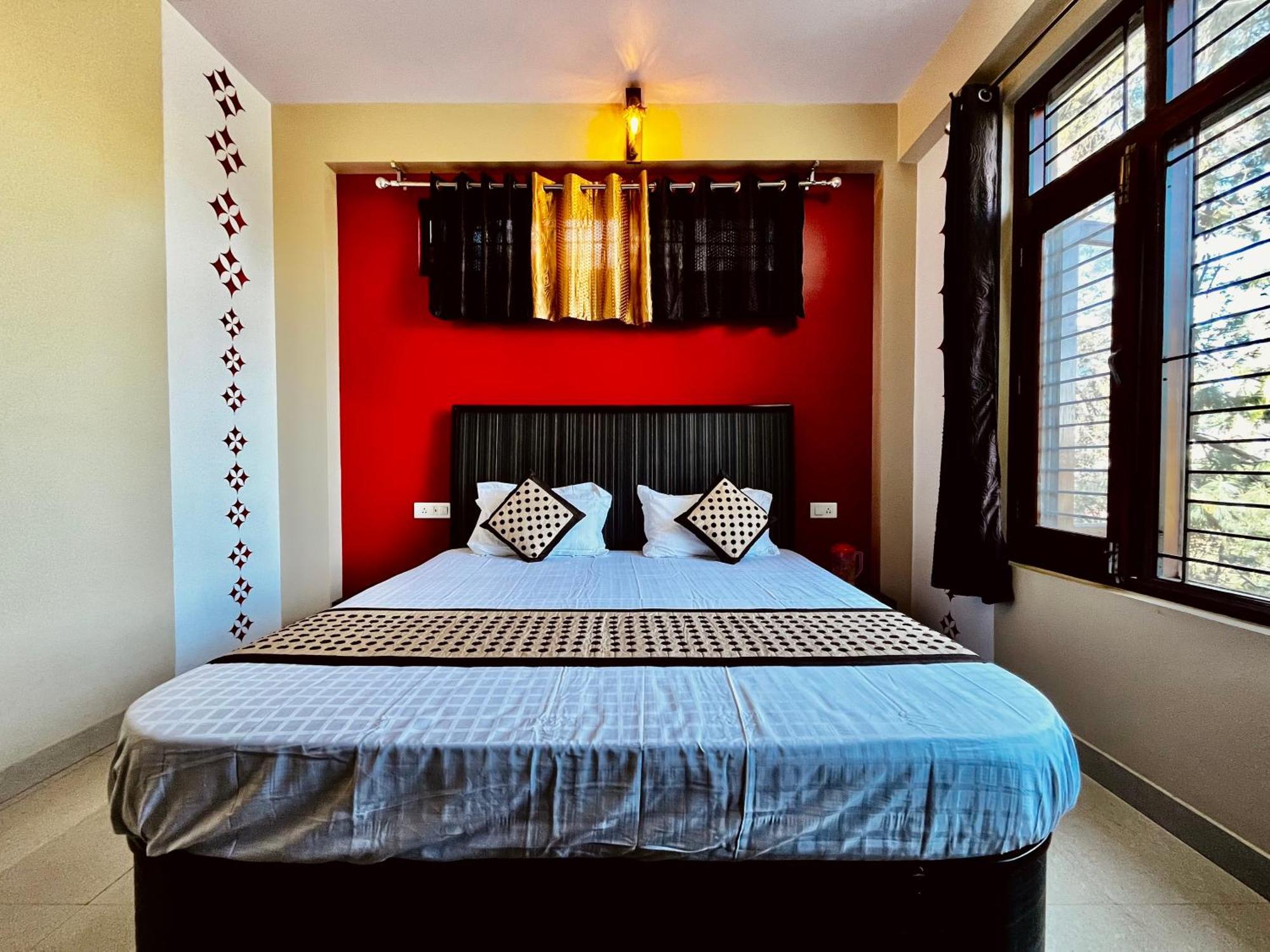 Puri'S Bnb Шимла Экстерьер фото