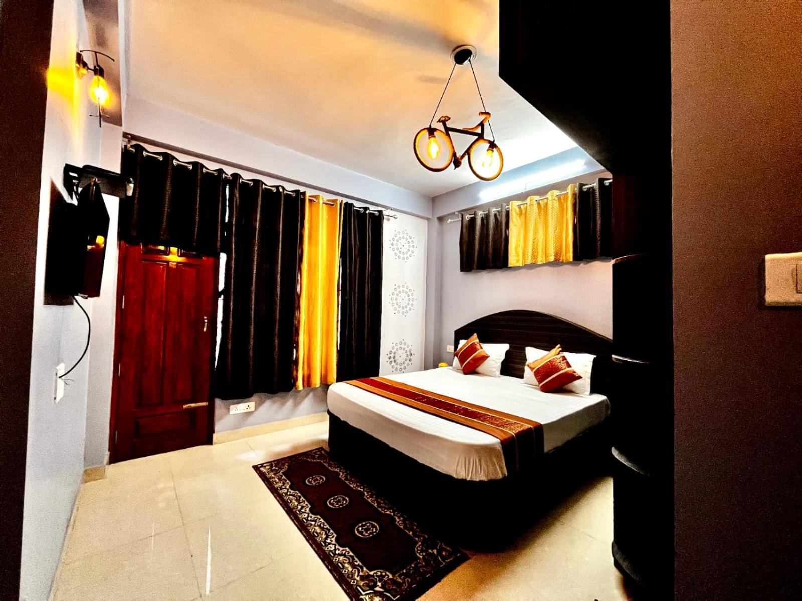 Puri'S Bnb Шимла Экстерьер фото